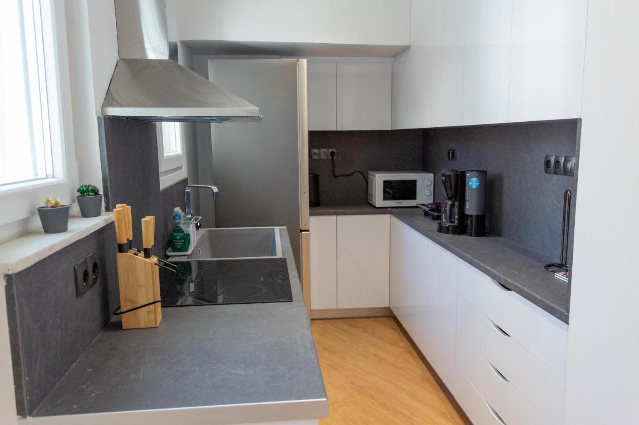 Gtrip Brand New Koukaki Apartment - 3125 Athens Luaran gambar