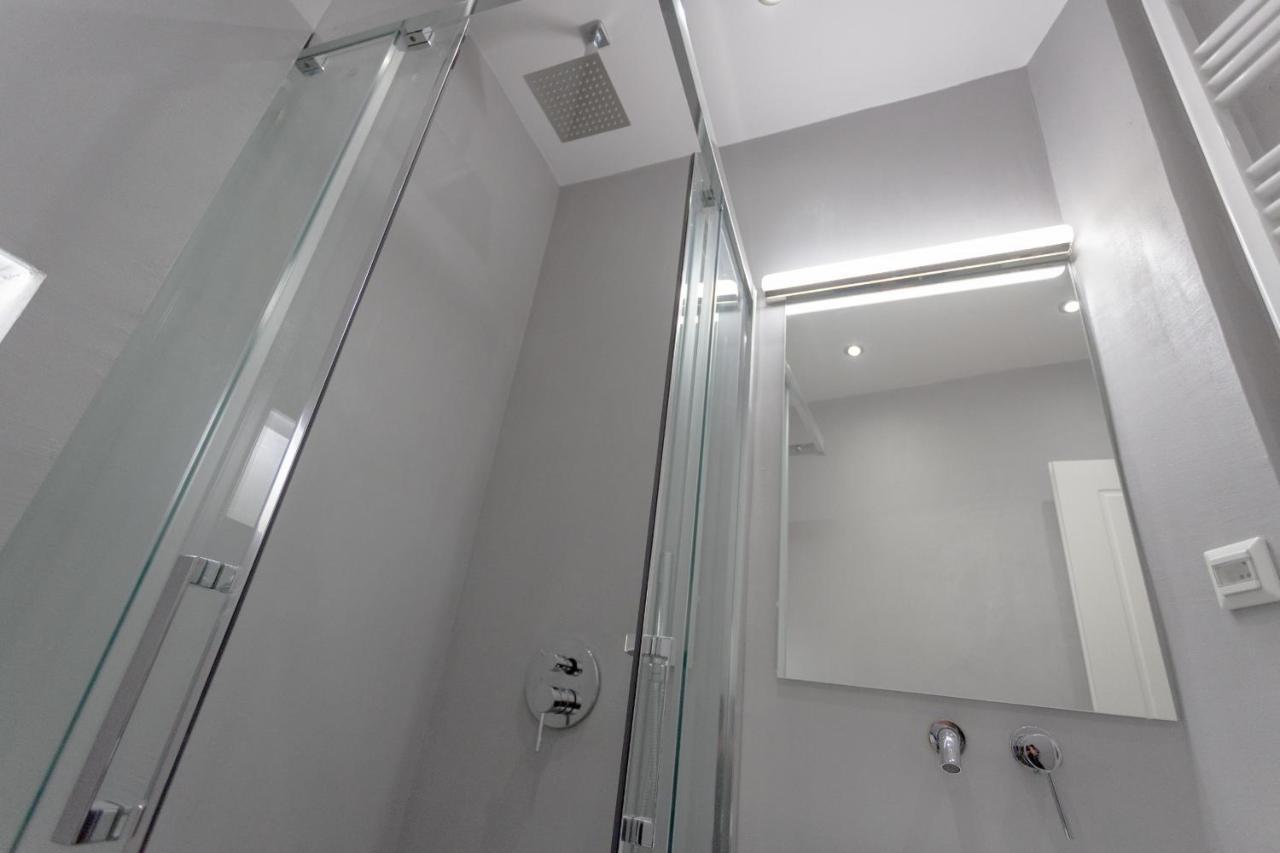 Gtrip Brand New Koukaki Apartment - 3125 Athens Luaran gambar
